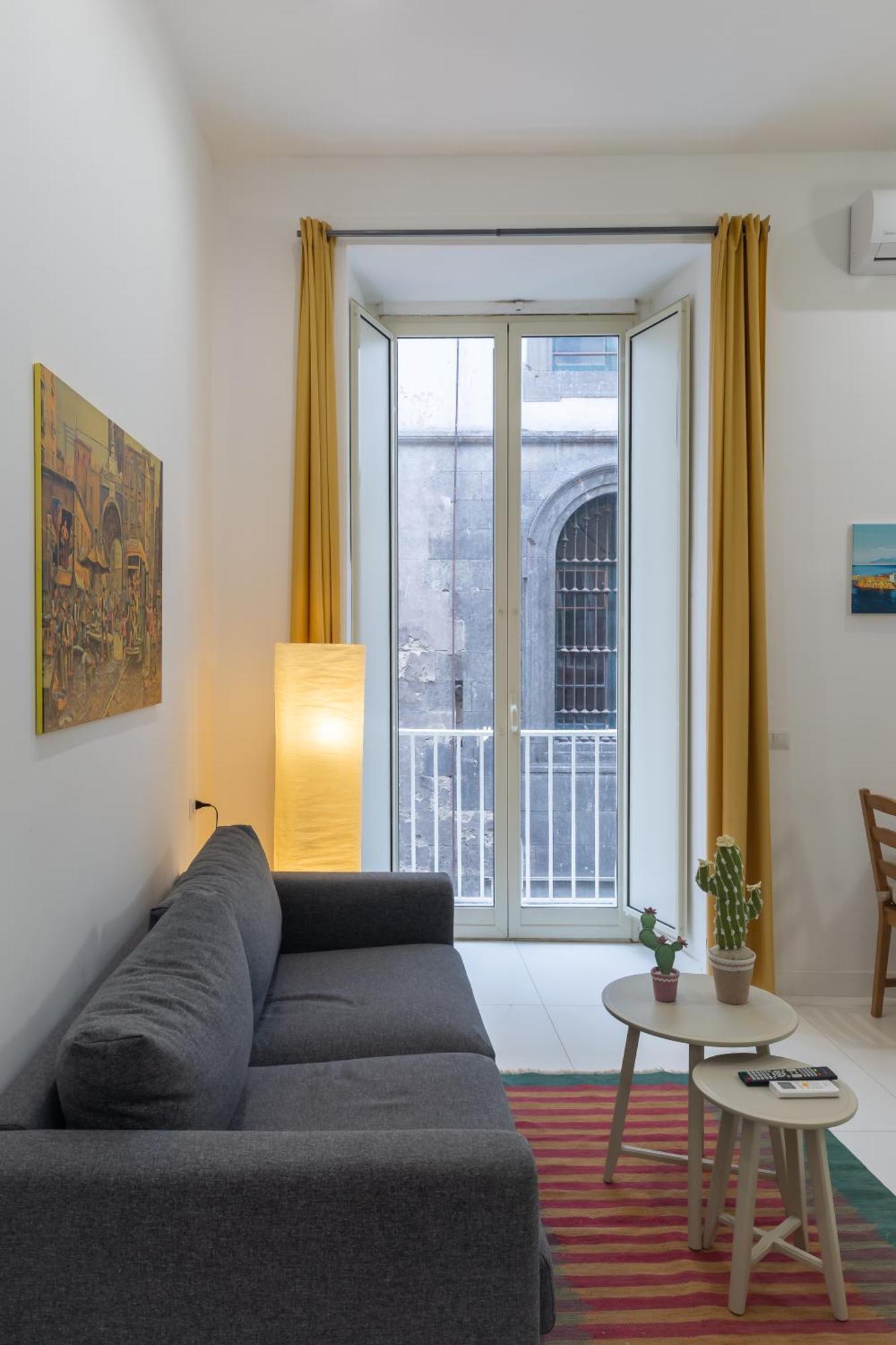 Il Vicoletto Del Castello Hotel Naples Exterior photo